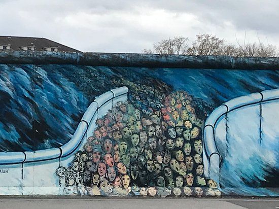 Galeria-pomnik East Side-Gallery